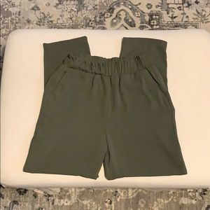 Super cute olive green slacks